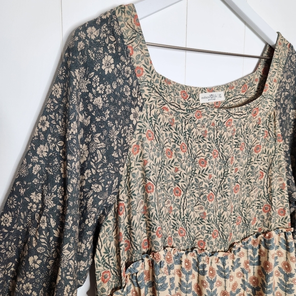 Natural Life Berkley Sage Bloom Long Sleeve Tiered Maxi Dress Women's Size XL - Picture 3 of 9